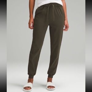 Lululemon Keep moving Jogger dark olive